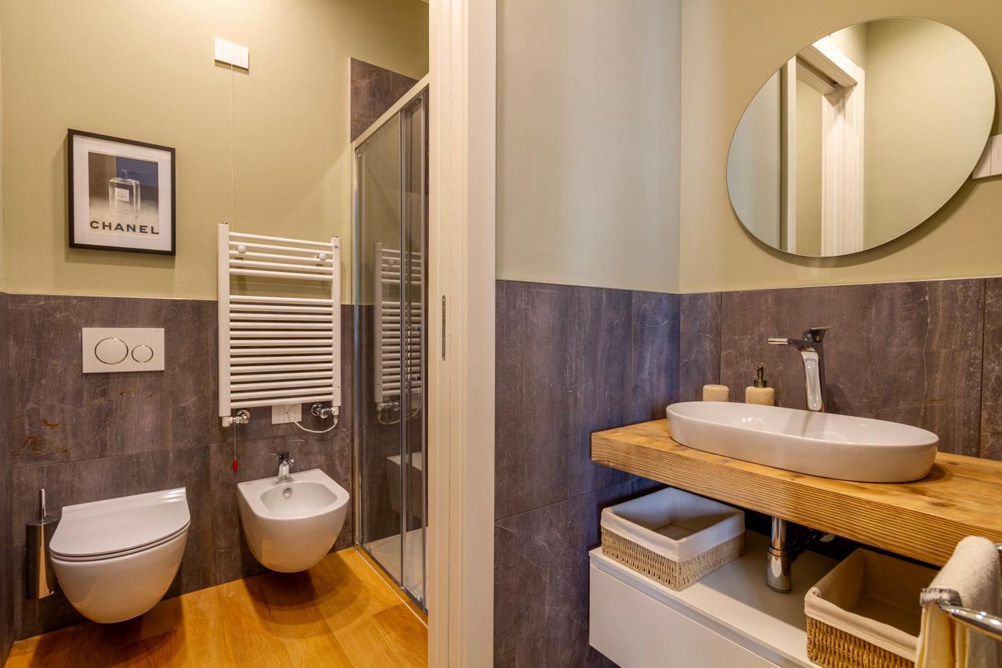 Urban Luxury - Bright And Central Apartment Milano Eksteriør billede